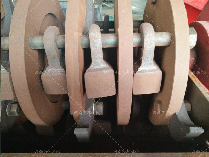 易拉罐粉碎機內部